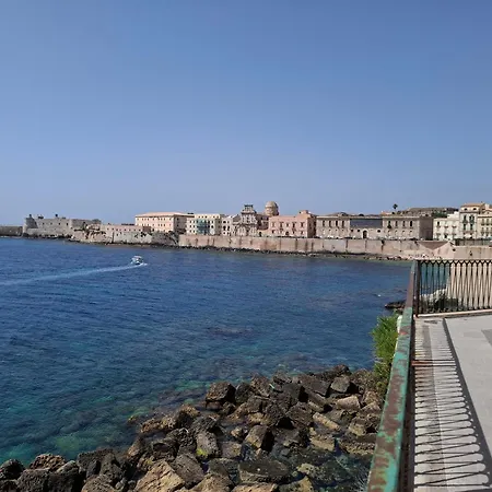 La Casetta Dei Paceri Apartment *